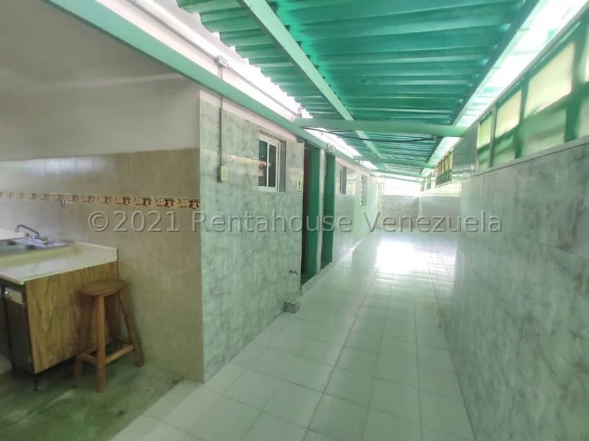 Comercial (Galpon - Deposito) en Venta en Urbanizacion Las Rosas, Aragua - 14