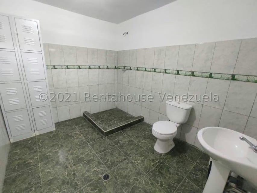Comercial (Galpon - Deposito) en Venta en Urbanizacion Las Rosas, Aragua - 25
