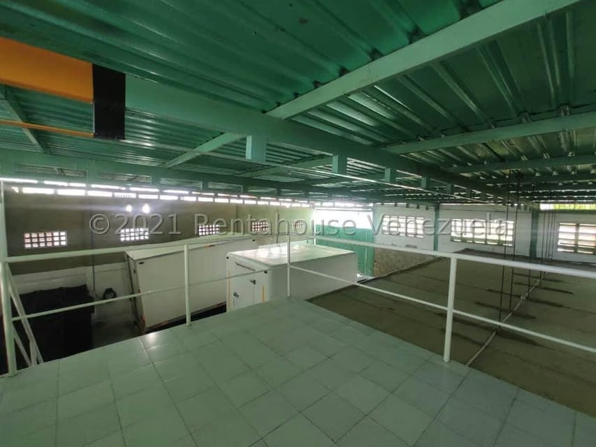 Comercial (Galpon - Deposito) en Venta en Urbanizacion Las Rosas, Aragua - 28