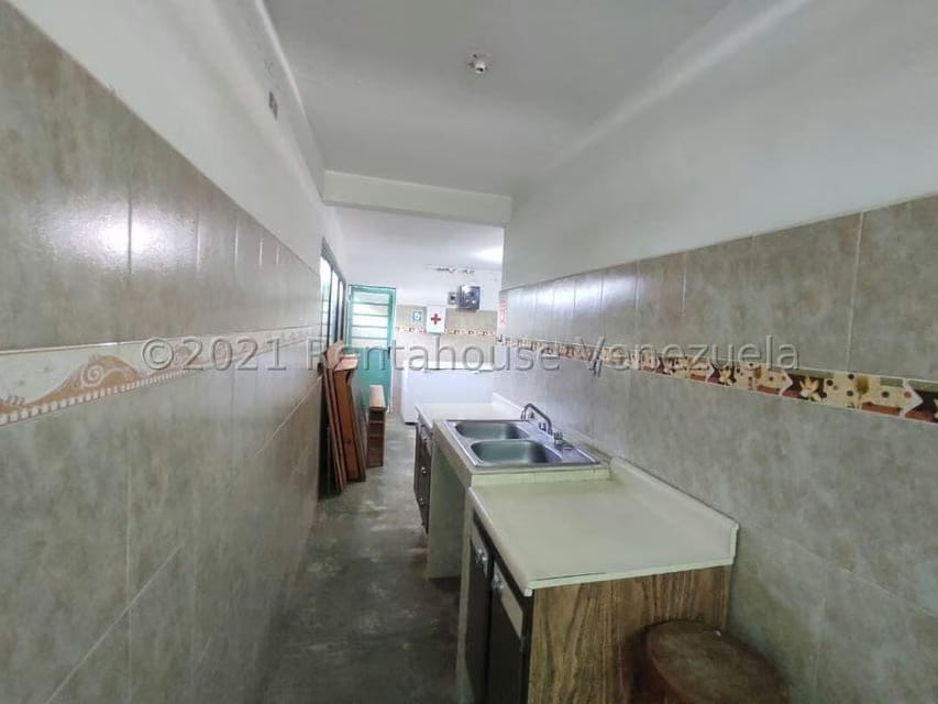 Comercial (Galpon - Deposito) en Venta en Urbanizacion Las Rosas, Aragua - 33