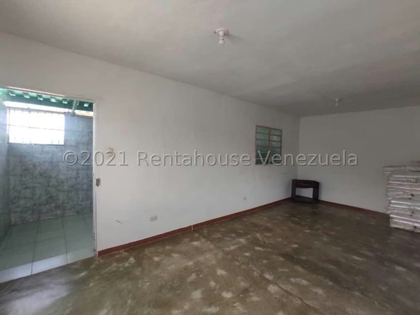 Comercial (Galpon - Deposito) en Venta en Urbanizacion Las Rosas, Aragua - 34