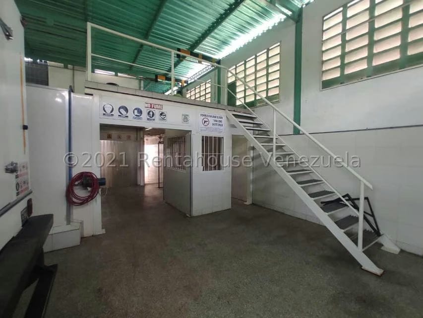 Comercial (Galpon - Deposito) en Venta en Urbanizacion Las Rosas, Aragua - 5