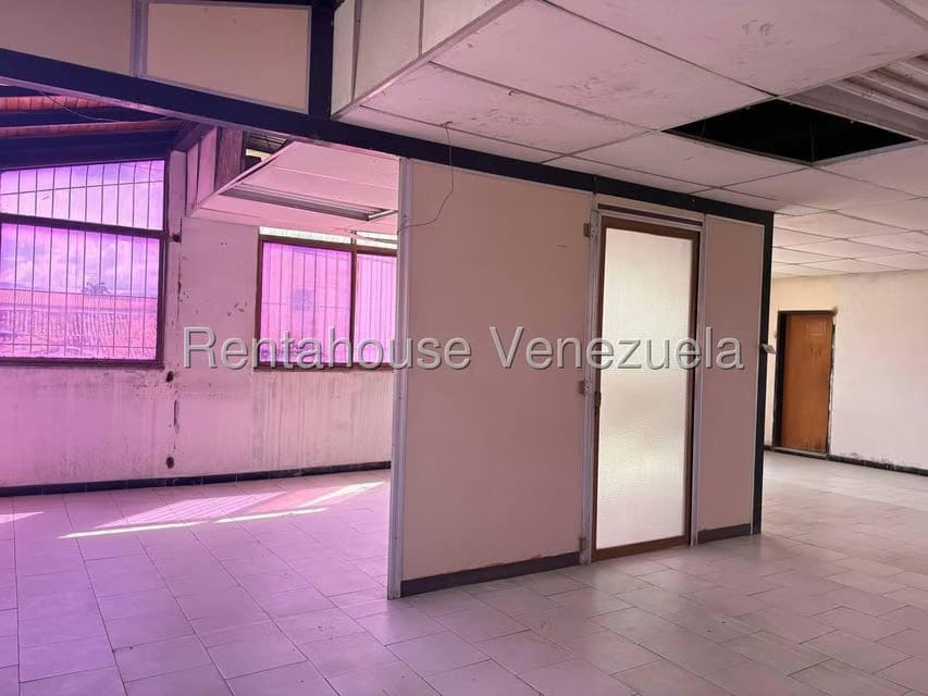 Casa (1 Nivel) en Venta en Centro, Lara - 31