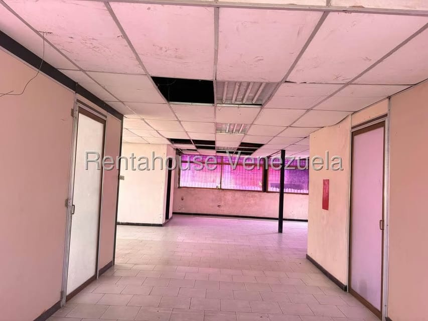 Casa (1 Nivel) en Venta en Centro, Lara - 39