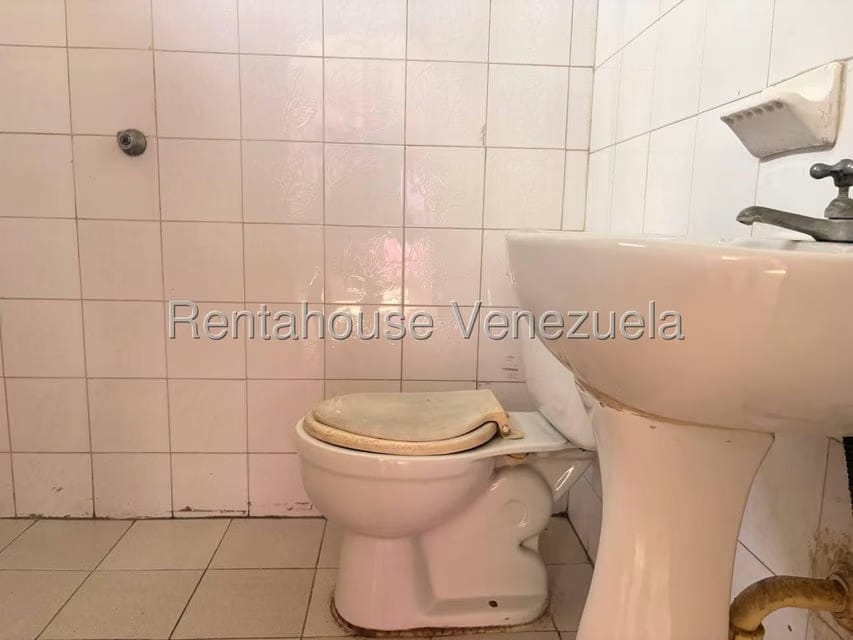 Casa (1 Nivel) en Venta en Centro, Lara - 43