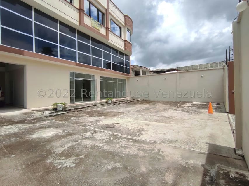 Comercial (Local Comercial) en Venta en Centro, Aragua - 3