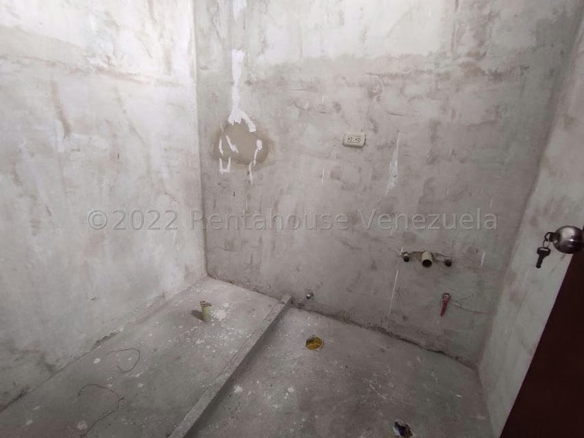 Comercial (Local Comercial) en Venta en Centro, Aragua - 81