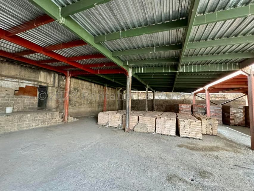 Comercial (Local Comercial) en Venta en El Paraiso, Distrito Metropolitano - 6