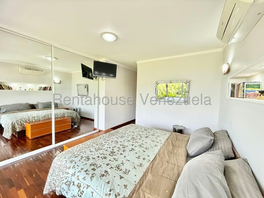 Apartamento (Duplex) en Venta en El Hatillo, Distrito Metropolitano - 12