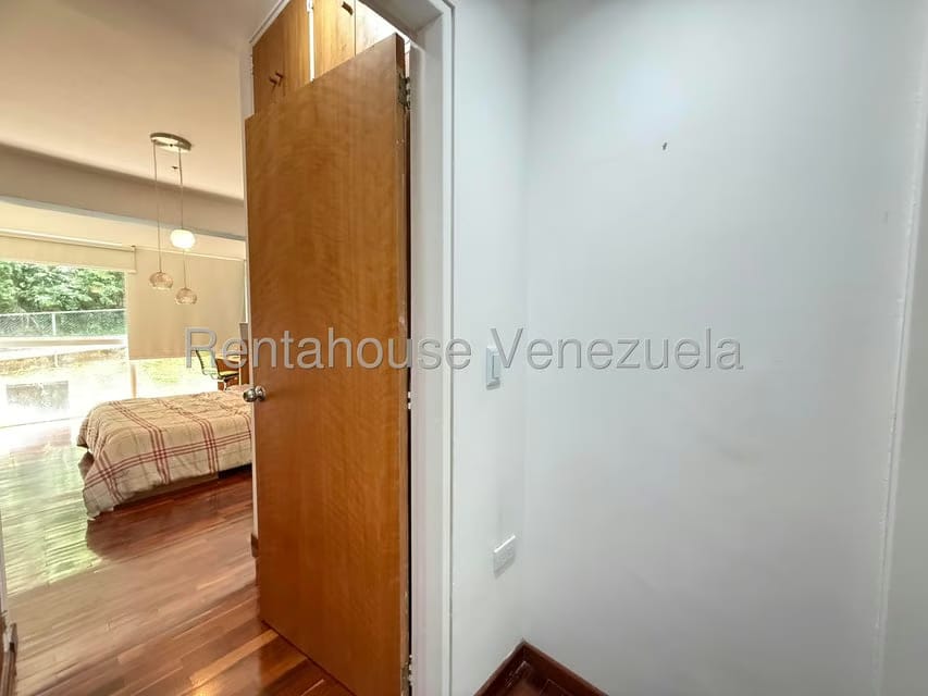 Apartamento (Duplex) en Venta en El Hatillo, Distrito Metropolitano - 21