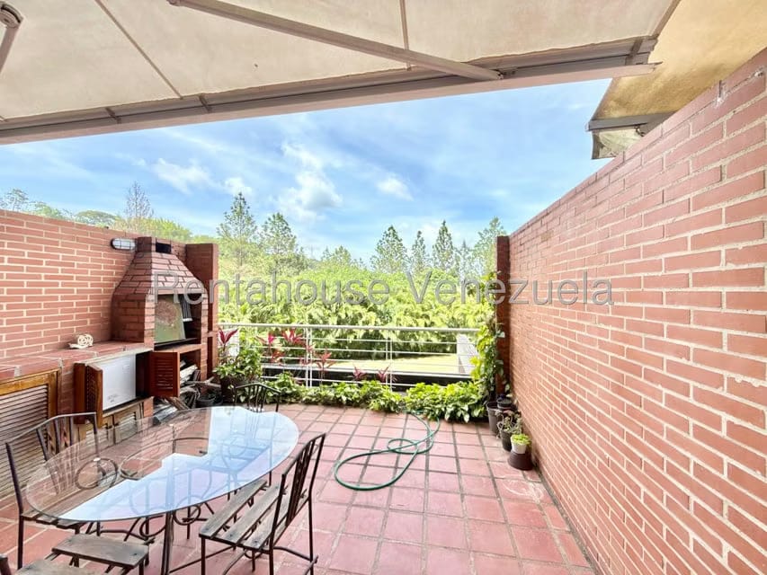 Apartamento (Duplex) en Venta en El Hatillo, Distrito Metropolitano - 28