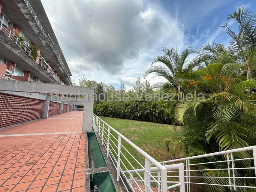 Apartamento (Duplex) en Venta en El Hatillo, Distrito Metropolitano - 37