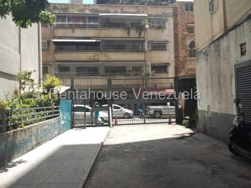 Comercial (Local Comercial) en Venta en Parroquia Altagracia, Distrito Metropolitano - 3