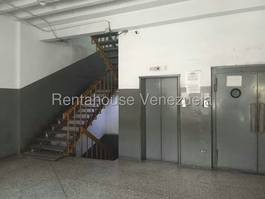 Comercial (Local Comercial) en Venta en Parroquia Altagracia, Distrito Metropolitano - 4