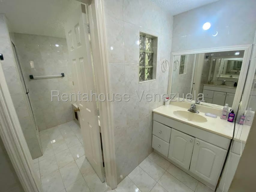 Casa (Contemporaneo) en Venta en Playa el Angel, Nueva Esparta - 31