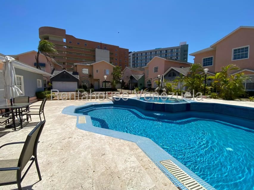Casa (Contemporaneo) en Venta en Playa el Angel, Nueva Esparta - 42