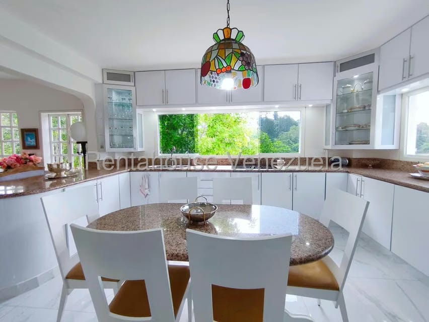 Casa (Multipes Niveles) en Venta en Lomas de La Lagunita, Distrito Metropolitano - 24