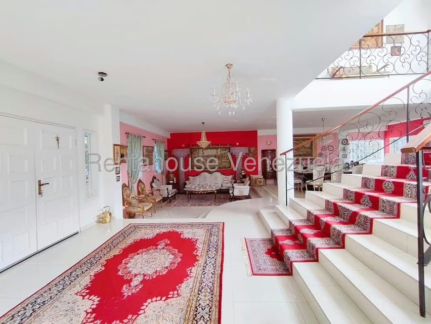 Casa (Multipes Niveles) en Venta en Lomas de La Lagunita, Distrito Metropolitano - 4