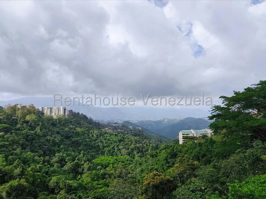Casa (Multipes Niveles) en Venta en Lomas de La Lagunita, Distrito Metropolitano - 48