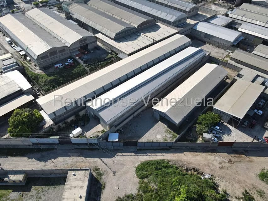 Comercial (Local Comercial) en Venta en Zona Industrial 3, Lara - 2