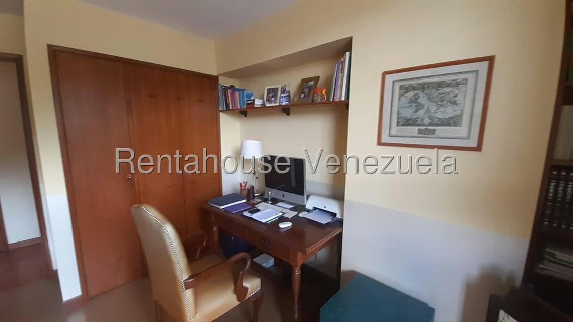 Apartamento (1 Nivel) en Venta en Las Esmeraldas, Distrito Metropolitano - 21