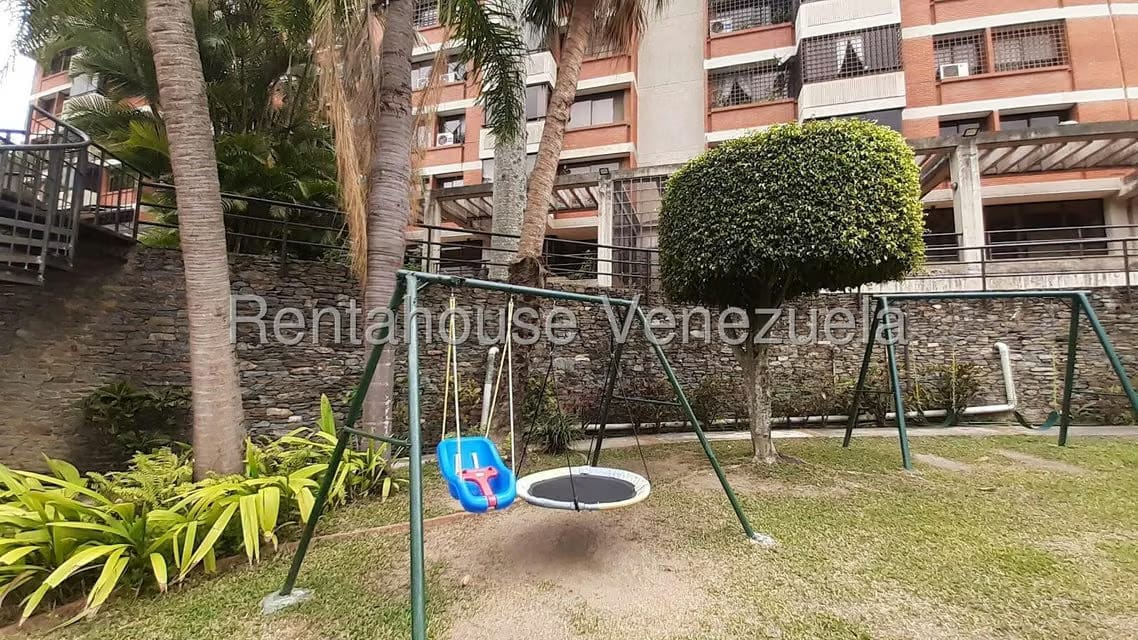 Apartamento (1 Nivel) en Venta en Las Esmeraldas, Distrito Metropolitano - 25
