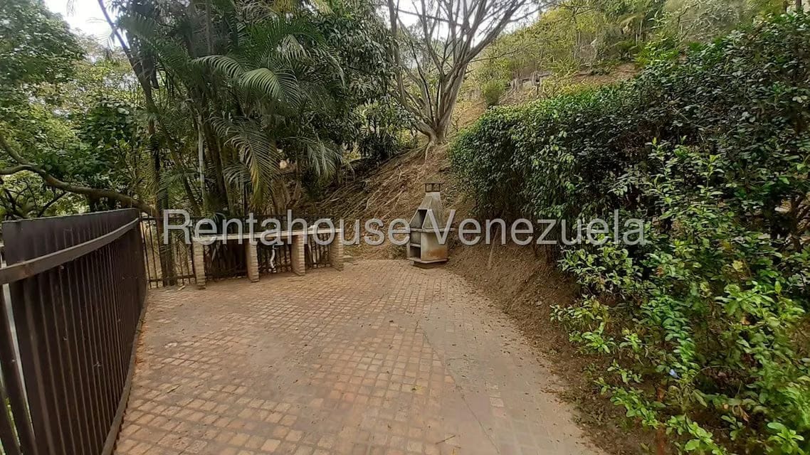 Apartamento (1 Nivel) en Venta en Las Esmeraldas, Distrito Metropolitano - 28