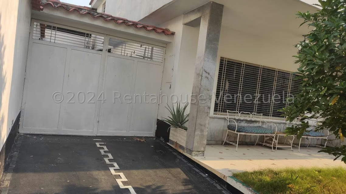 Casa (Duplex) en Venta en Trigal Centro, Carabobo - 4
