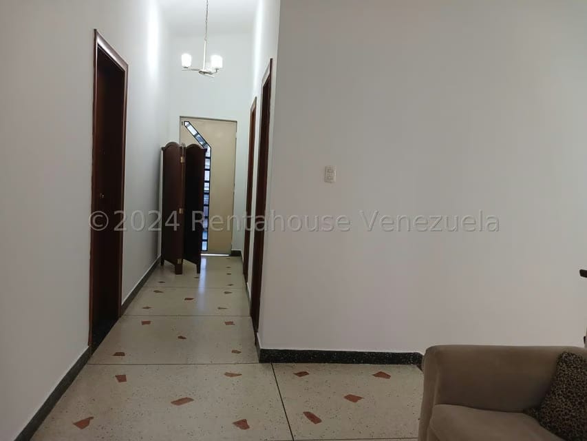 Casa (Duplex) en Venta en Trigal Centro, Carabobo - 36