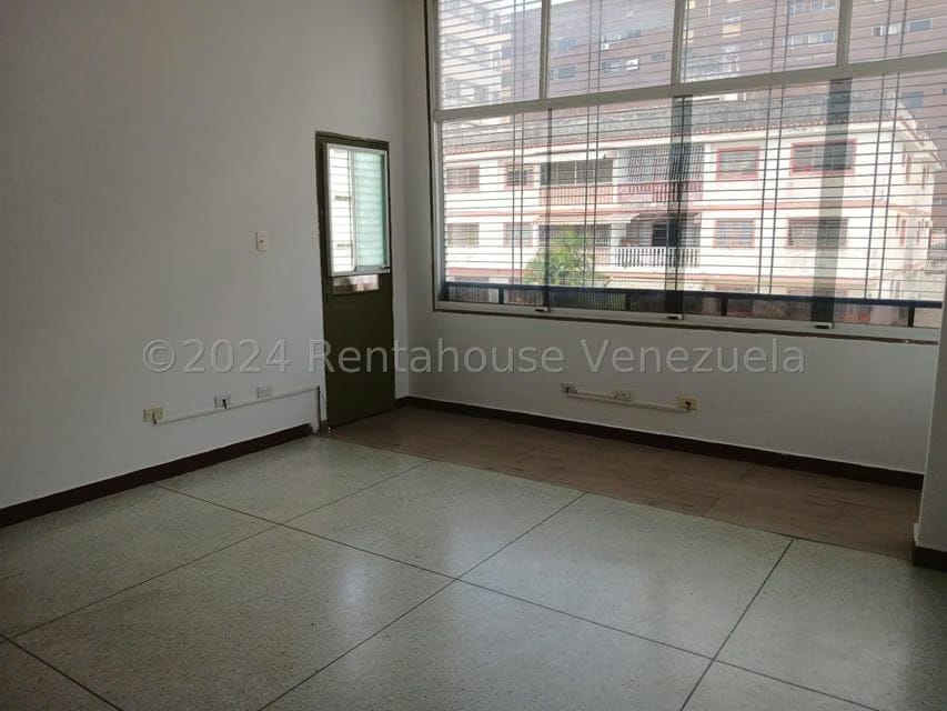 Casa (Duplex) en Venta en Trigal Centro, Carabobo - 38