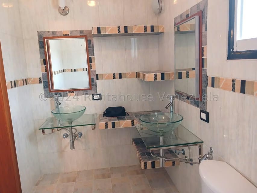 Casa (Duplex) en Venta en Trigal Centro, Carabobo - 41