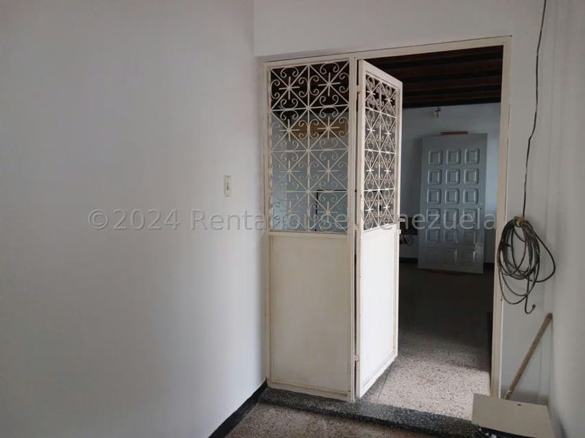 Casa (Duplex) en Venta en Trigal Centro, Carabobo - 50