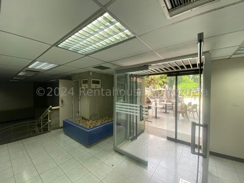 Comercial (Local Comercial) en Venta en San Bernardino, Distrito Metropolitano - 28