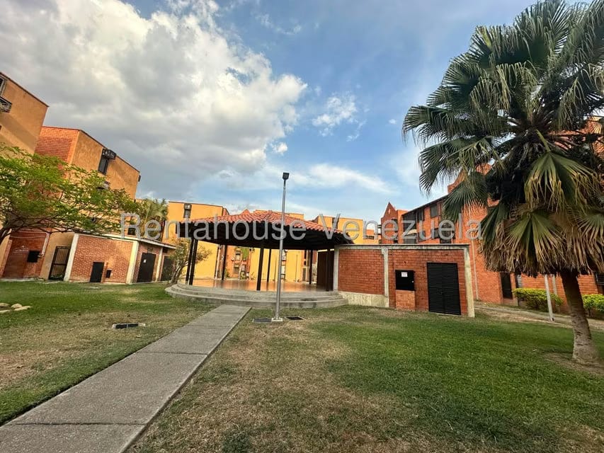 Apartamento (1 Nivel) en Alquiler en Base Aragua, Aragua - 26