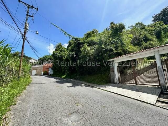 Terreno (Residencial) en Venta en Club Hipico, Miranda - 2