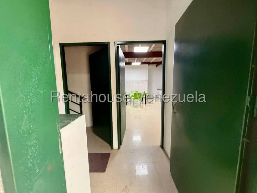Comercial (Local Comercial) en Alquiler en Centro, Lara - 2