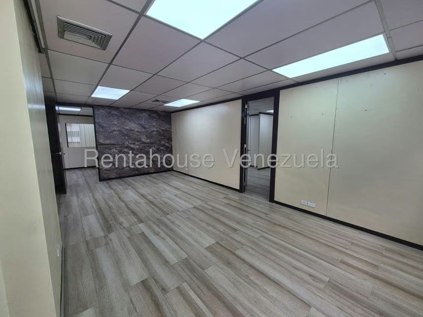 Comercial (Oficina) en Alquiler en Chuao, Distrito Metropolitano - 11