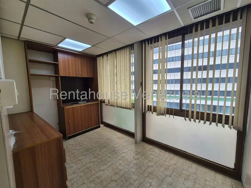 Comercial (Oficina) en Alquiler en Chuao, Distrito Metropolitano - 14