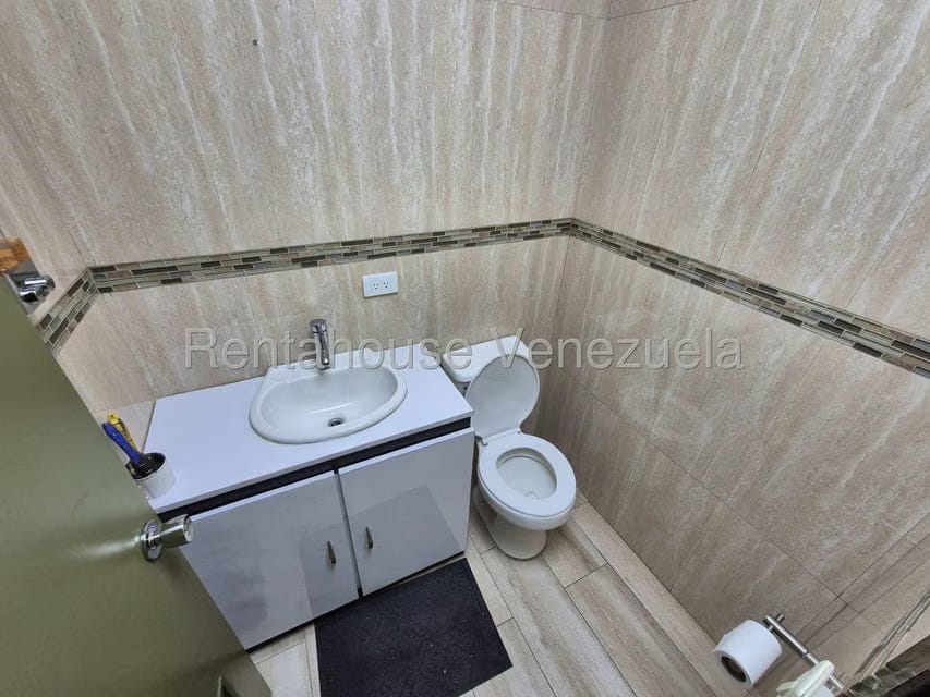 Comercial (Oficina) en Alquiler en Chuao, Distrito Metropolitano - 15