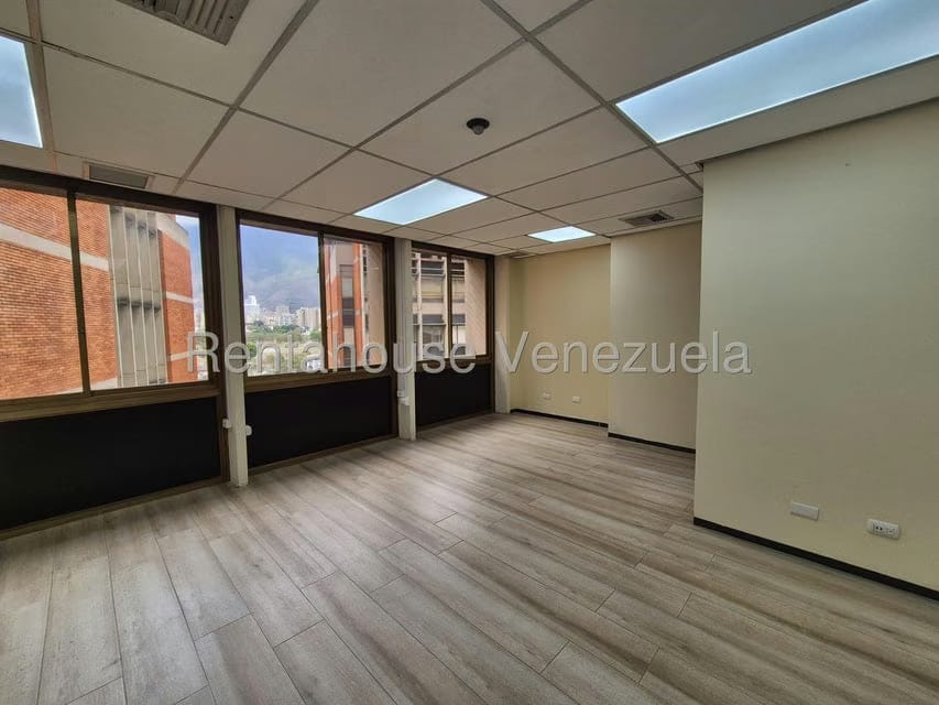 Comercial (Oficina) en Alquiler en Chuao, Distrito Metropolitano - 4
