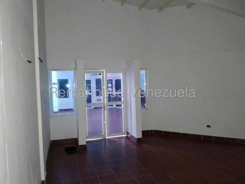 Comercial (Local Comercial) en Alquiler en Centro, Lara - 13