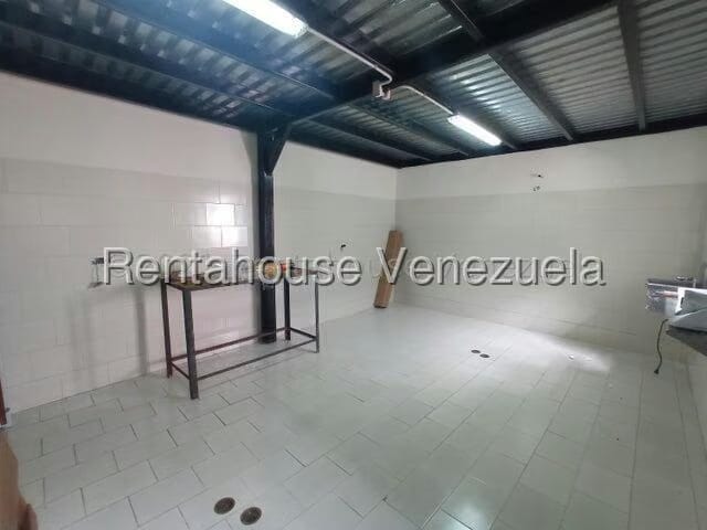 Comercial (Galpon - Deposito) en Venta en El Limon, Aragua - 37