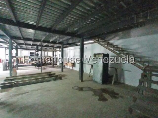Comercial (Galpon - Deposito) en Venta en El Limon, Aragua - 43
