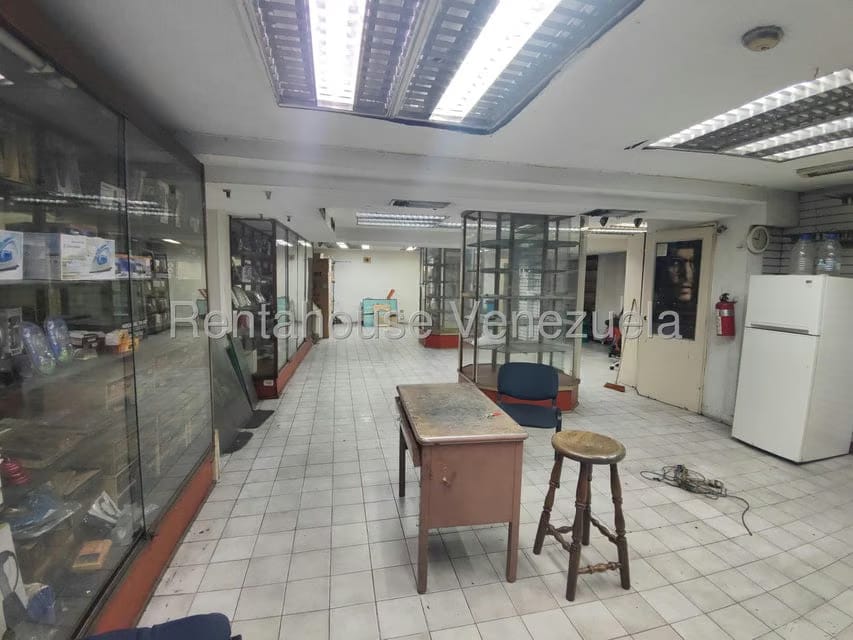Comercial (Local Comercial) en Venta en Parroquia Altagracia, Distrito Metropolitano - 2