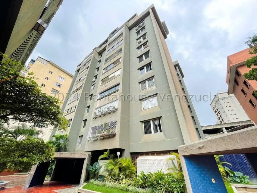 Apartamento (1 Nivel) en Alquiler en Los Palos Grandes, Distrito Metropolitano