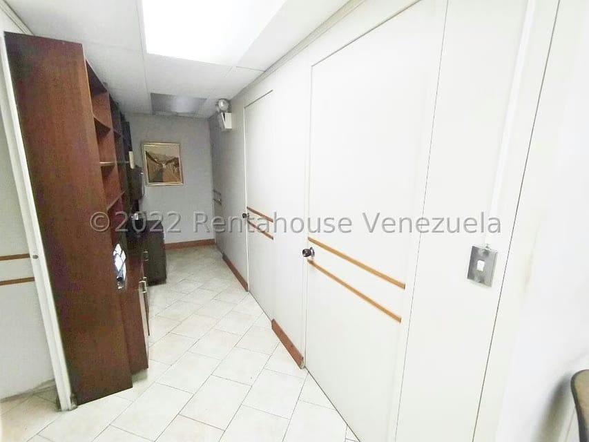 Comercial (Oficina) en Venta en Municipio Guaicaipuro, Miranda - 4