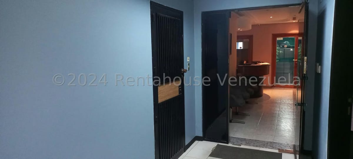 Comercial (Oficina) en Alquiler en Los Samanes, Distrito Metropolitano - 12