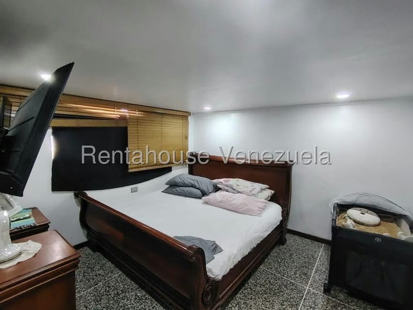 Apartamento (Duplex) en Venta en Colinas de Vista Alegre, Distrito Metropolitano - 16