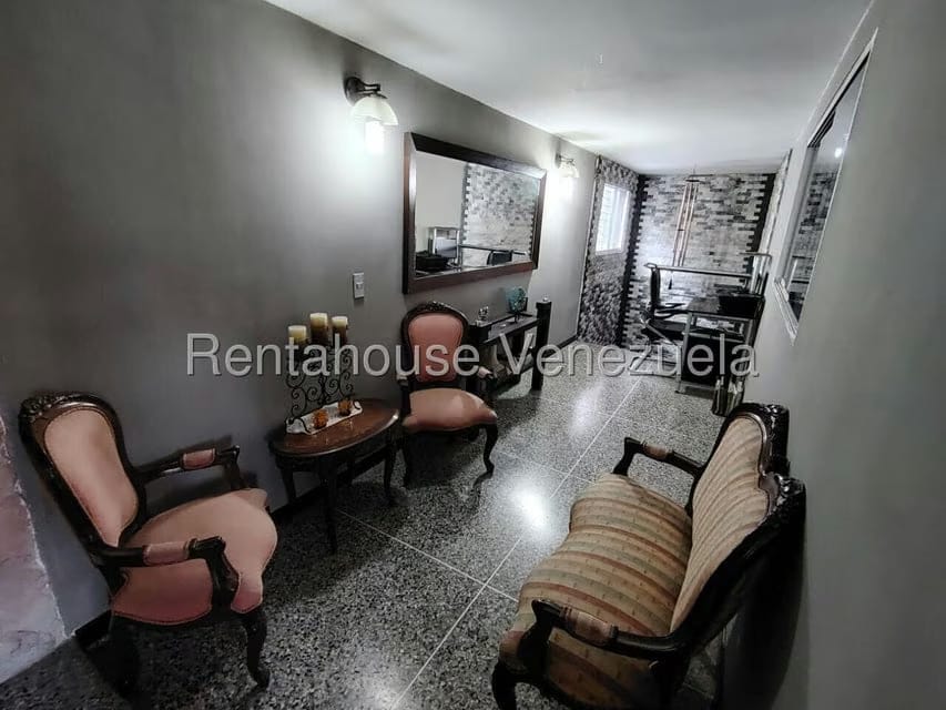 Apartamento (Duplex) en Venta en Colinas de Vista Alegre, Distrito Metropolitano - 24