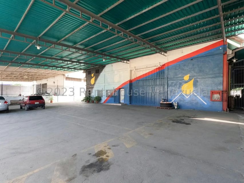 Comercial (Galpon - Deposito) en Venta en Zona Industrial 3, Lara
